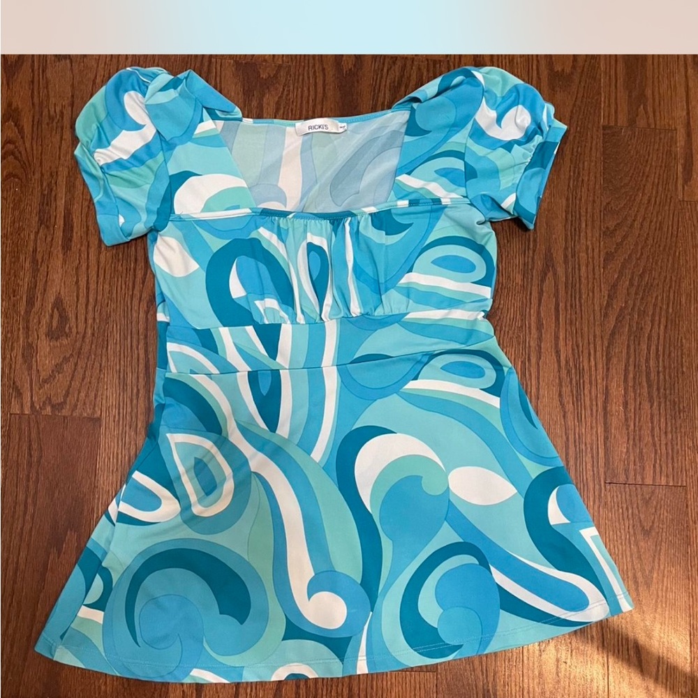 Suzy Shier Patterned Women's Top in size M